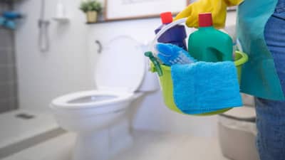 धक्कादायक… शाळेच्या शौचालयात 16 वर्षाच्या विद्यार्थिनीचं टोकाचं पाऊल अन् संपवलं जीवन, असं काय घडलं?