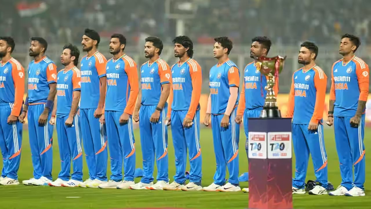 IND vs ENG : तिसऱ्या सामन्यातून दोघांचा पत्ता कट! कॅप्टन सूर्यकुमारकडून कुणाला संधी? IND vs ENG : तिसऱ्या सामन्यातून दोघांचा पत्ता कट! कॅप्टन सूर्यकुमारकडून कुणाला संधी?