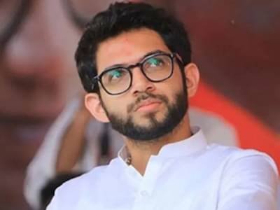 सह्याद्रीवरच कार्यक्रम व्हायला हवा होता, दावोस दौऱ्यावरून आदित्य ठाकरेंचा फडणवीसांना टोला