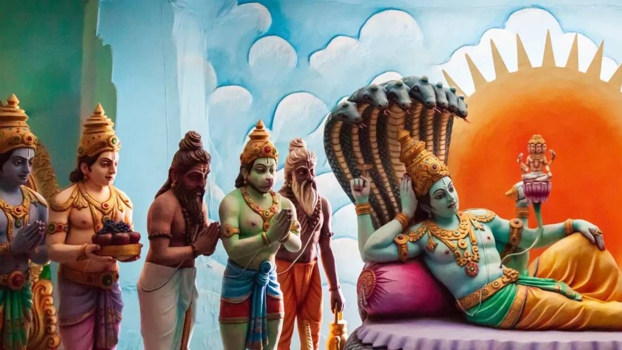 Vaikuntha Ekadashi 2025 : वैकुंठ एकादशीच्या दिवशी ‘हे’ उपाय करा, घरात नांदेल सुख शांती...