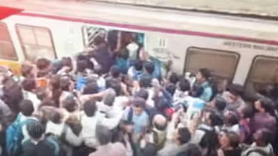 Western Railway : पश्चिम रेल्वे अपडेट, मेगा ब्लॉकमुळे प्रवाशांचे मेगा हाल