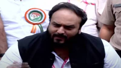 Zeeshan Siddique : वडिलांची निर्घृण हत्या, आता सैफवर हल्ला, झिशान सिद्दीकी काय म्हणाला?