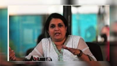 अंजली दमानिया यांचं त्या तांत्रिक मुद्द्यावर बोट, धनंजय मुंडेंना राजीनामा द्यावा लागणार ?