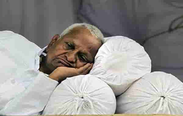 जो स्वच्छ चारित्र्याचा असेल, त्यालाच...दिल्ली विधानसभा निवडणूकीत अण्णांचा व्हिडीओ चर्चेत