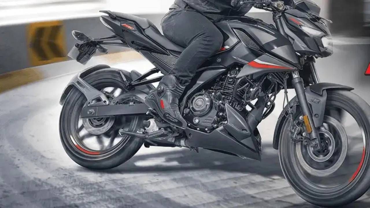 Bajaj Pulsar RS200 चे फीचर्स खास, LCD स्क्रीनसह लूकही झकास, जाणून घ्या