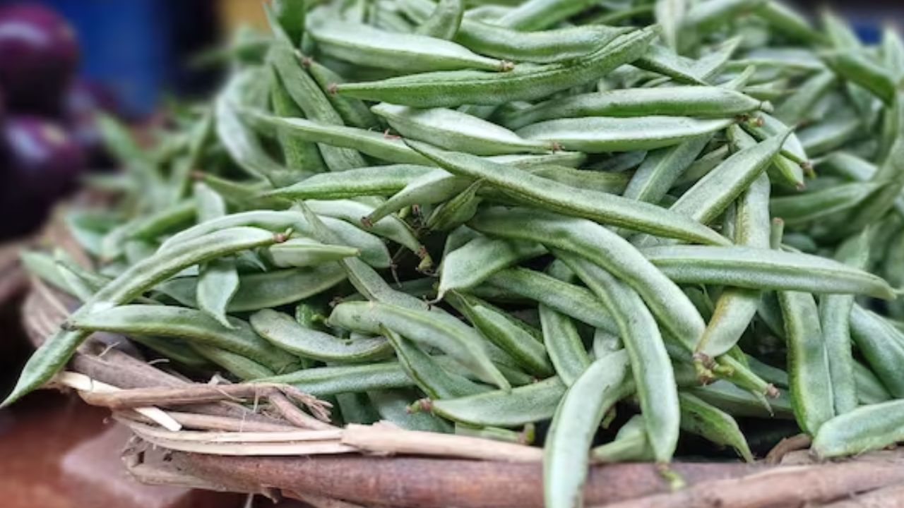 बीनच्या शेंगा वेगवेगळ्या प्रकारच्या भाज्यांमध्ये मिसळून बनवल्या जातात. बटाटे, कोबी किंवा वाटण्यात मिसळून हे बनवता येते. त्यामुळे त्याची चव आणखी वाढते.