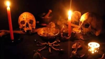 तुमच्या मुलीमधील दोष काढून देतो म्हणत पुण्यात महिलेला लुबाडले, 29 लाखांचा गंडा