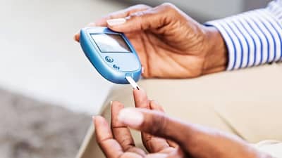 या वयोगटातील असाल तर त्वरीत या ५ सवयी सोडा, अन्यथा पश्चाताप होईल...