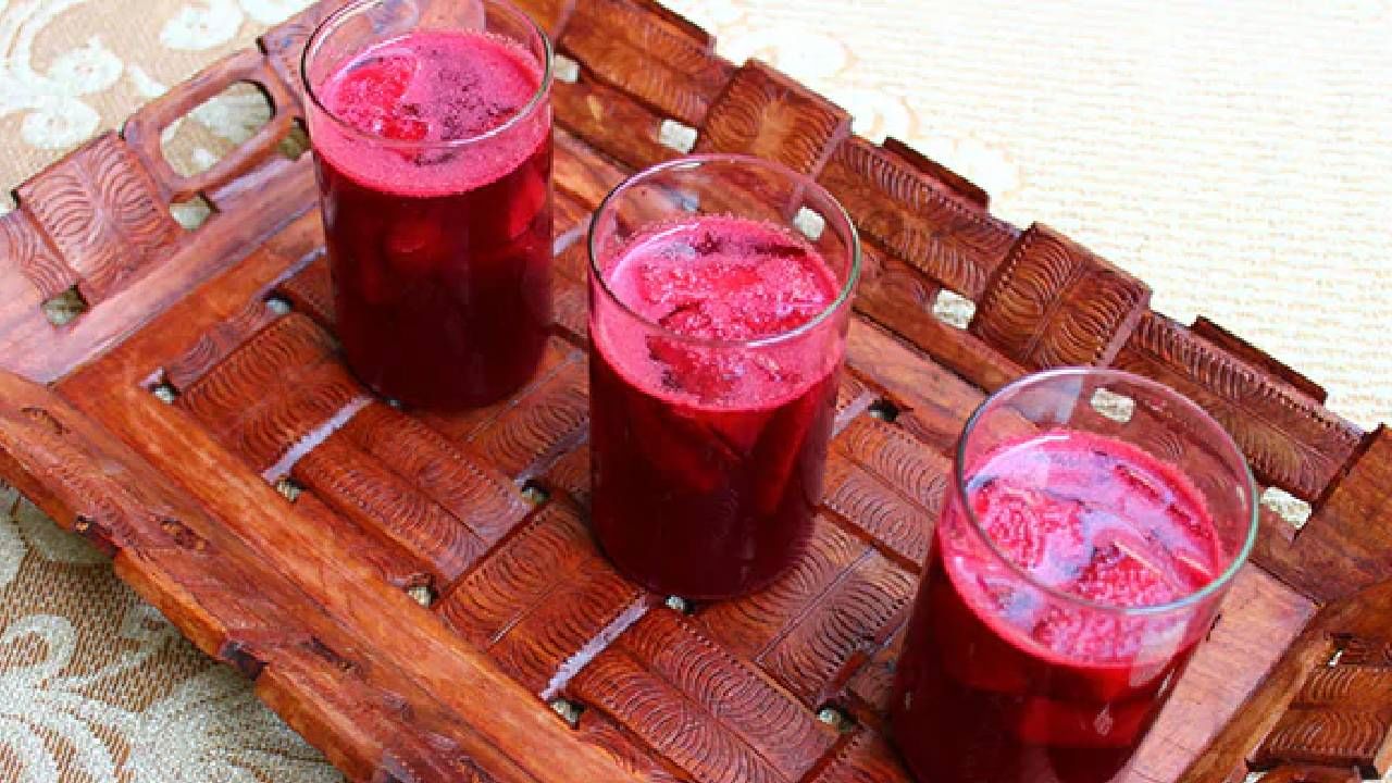 Kanji Benefits: सोप्या पद्धतीनं घरच्या घरी बनवा कांजी; जाणून घ्या फायदे... Kanji Benefits: सोप्या पद्धतीनं घरच्या घरी बनवा कांजी; जाणून घ्या फायदे...