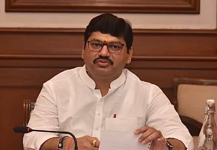 'आकाचा आका कोण? धनंजय मुंडेंनासुद्धा फाशी झाली पाहिजे', कोणी केला आक्रमक सवाल? 'आकाचा आका कोण? धनंजय मुंडेंनासुद्धा फाशी झाली पाहिजे', कोणी केला आक्रमक सवाल?