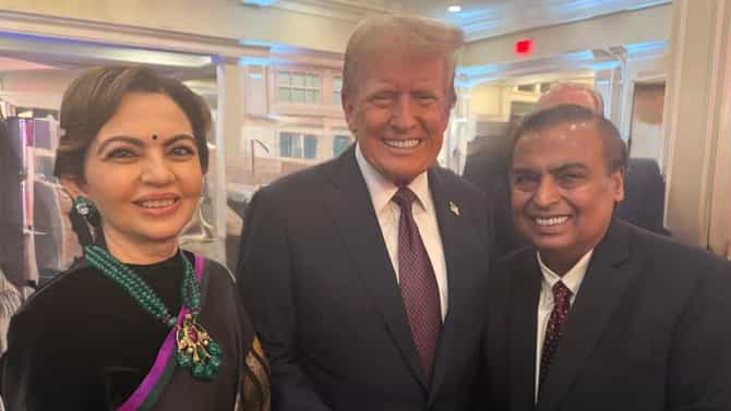 राष्ट्राध्यक्षपदाची शपथ घेण्याआधी डोनाल्ड ट्रम्प यांनी घेतली मुकेश आणि नीता अंबानी यांची भेट, पाहा खास फोटो