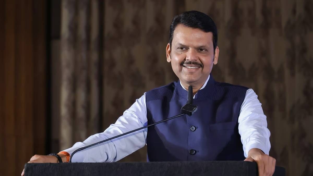 '...तर गिरीश महाजन मला इथेच चित करतील'; फडणवीस नेमकं असं का म्हणाले? '...तर गिरीश महाजन मला इथेच चित करतील'; फडणवीस नेमकं असं का म्हणाले?