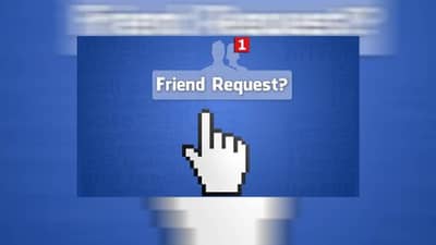 तक्रारदार महिलेला फ्रेंड रिक्वेस्ट पाठवणं पडलं महागात, पोलीस गोत्यात, कोर्टाने थेट...