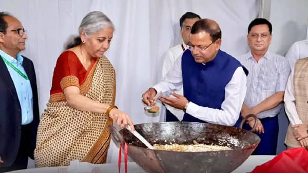 Budget 2025: हलवा सेरेमनी म्हणजे काय ? जाणून घ्या त्याचे महत्त्व