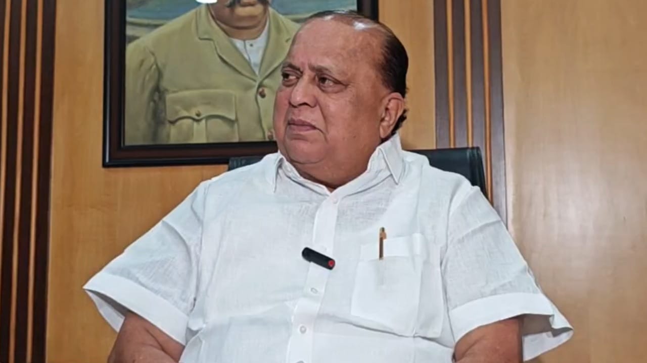 सह-पालकमंत्री काय आहे? मुंबईला गेल्यावर समजून घेईन; हसन मुश्रीफ यांचा आपल्याच सरकारला खोचक टोला