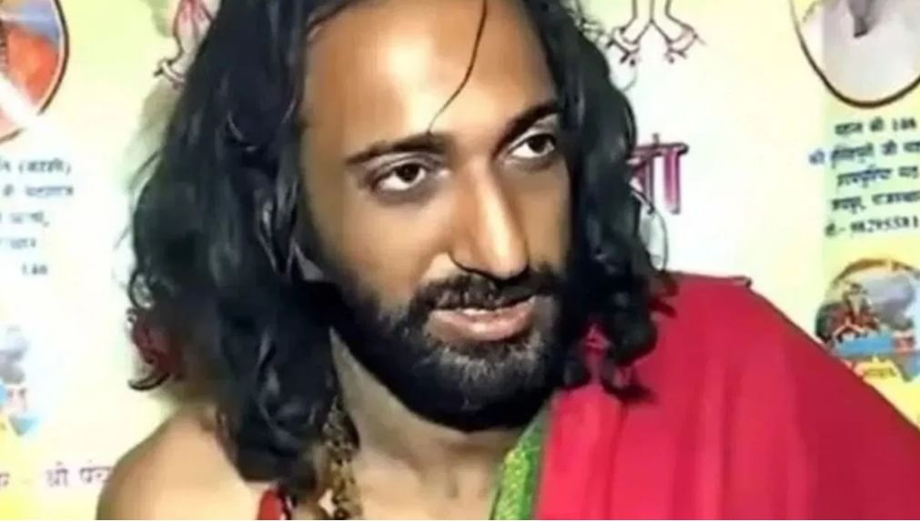 महाकुंभ 2025 : IIT बाबा लहान मुलांसारखा का ढसाढसा रडला? अखेर मनातील सल आली ओठावर