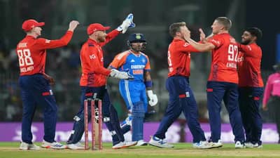 IND vs ENG : गहुंजे परिसरातील वाहतुकीत बदल, मॅचसाठी पुण्या-मुंबईहून येणाऱ्या प्रेक्षकांसाठी महत्त्वाची बातमी