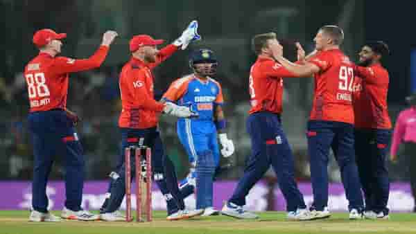 IND vs ENG : गहुंजे परिसरातील वाहतुकीत बदल, मॅचसाठी पुण्या-मुंबईहून येणाऱ्या प्रेक्षकांसाठी महत्त्वाची बातमी