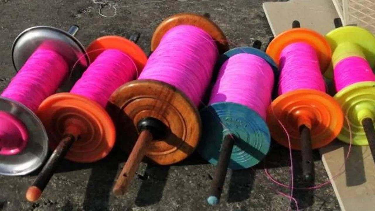 बायको-मुलासह बाईकवरून फिरायला गेला, पतंगाच्या मांज्याने गळाच कापला, वसईमध्ये काय घडलं ? बायको-मुलासह बाईकवरून फिरायला गेला, पतंगाच्या मांज्याने गळाच कापला, वसईमध्ये काय घडलं ?