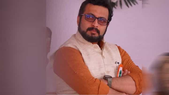 'अमोल कोल्हेंच्या वक्तव्याची कीव येते, त्यांनीही...'; 'मविआ'त वादाची ठिणगी अन् मित्रपक्षांकडून टीकास्त्र 'अमोल कोल्हेंच्या वक्तव्याची कीव येते, त्यांनीही...'; 'मविआ'त वादाची ठिणगी अन् मित्रपक्षांकडून टीकास्त्र