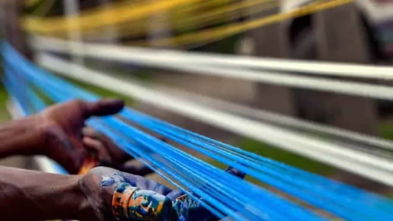 बायको सोबत होती म्हणून वाचला जीव, नाहीतर...., वसईत नेमकं काय घडलं? बायको सोबत होती म्हणून वाचला जीव, नाहीतर...., वसईत नेमकं काय घडलं?