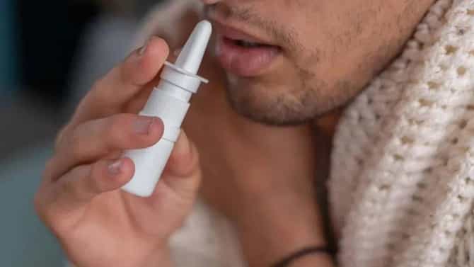 नाक बंद झाल्यामुळे त्रास होतोय? मग हे घरगुती उपाय ठरतील फायदेशीर