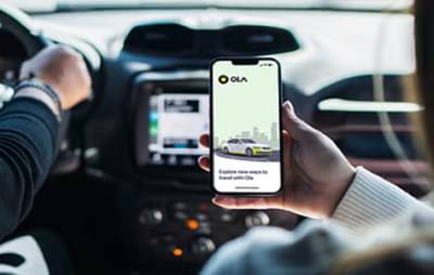 कमालच झाली, Ola - Uber चे भाडे आयफोन आणि एंड्रॉईड फोन युजरसाठी वेग-वेगळे, केंद्राने पाठविली नोटिस