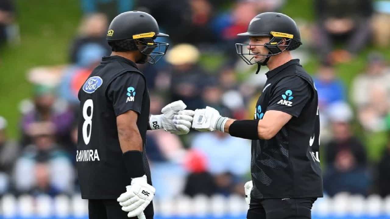 NZ vs SL : 12 बॉल 48 रन्स, विलं यंगची धमाकेदार खेळी, श्रीलंकेचा 9 विकेट्सने धुव्वा, न्यूझीलंडची विजयी सुरुवात