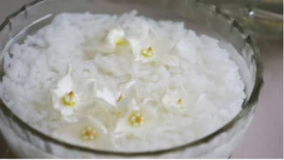 तांदळाचे पाणी चेहऱ्यासाठी नाही तर केसांसाठीही वरदान, जाणून घ्या कसे वापरावे