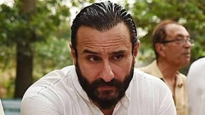 Saif Ali Khan Attacked : वांद्रे तलावात दीड तास शोधाशोध, अखेर चाकूचा तुकडा सापडला