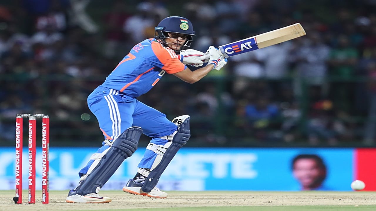 टीम इंडियासाठी वनडेत द्विशतक करणाऱ्या शुबमन गिल याची चॅम्पियन्स ट्रॉफीत खेळण्याची पहिलीच वेळ असणार आहे. तसेच शुबमन गिल टीम इंडियाच्या उपकर्णधारपदाची जबाबदारी सांभाळणार आहे. (Photo Credit : Shubman gill X Account)