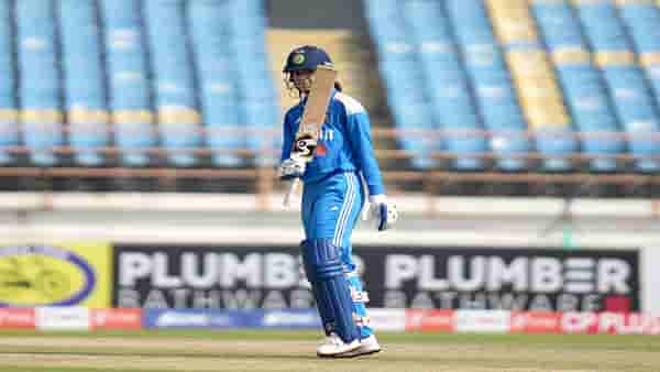 Smriti Mandhana चा तडाखा सुरुच, आयर्लंडविरुद्ध 83 चेंडूत 114 धावा, 6 डावांत 4 वेळा खास कारनामा
