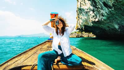 Travelling Tips: बॅग पॅक करा आणि सोलो ट्रिप प्लॅन करा; जाणून घ्या फायदे....