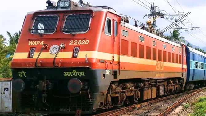 अबब... ट्रेन आहे की 5 स्टार हॉटेल, या लक्झरी ट्रेनमध्ये मिळतात खास सुविधा, Video पाहून थक्क व्हाल