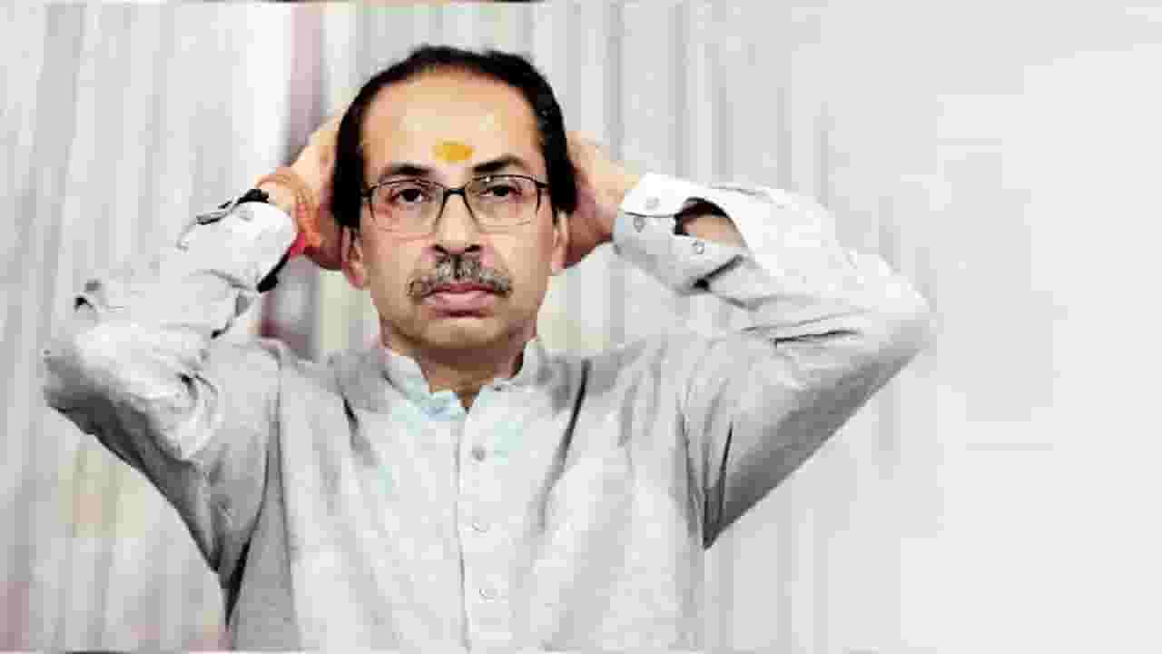 ठाकरेंच्या शिवसेनेतील कोकणातील 'या' 3 नेत्यांची हाकालपट्टी, एकनाथ शिंदेंचा 'धनुष्यबाण' हाती घेणार?