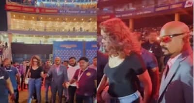 Video : वानखेडे मैदानात विनोद कांबळी याचा भावूक क्षण, अखेर पत्नीचा हात बनला आसरा