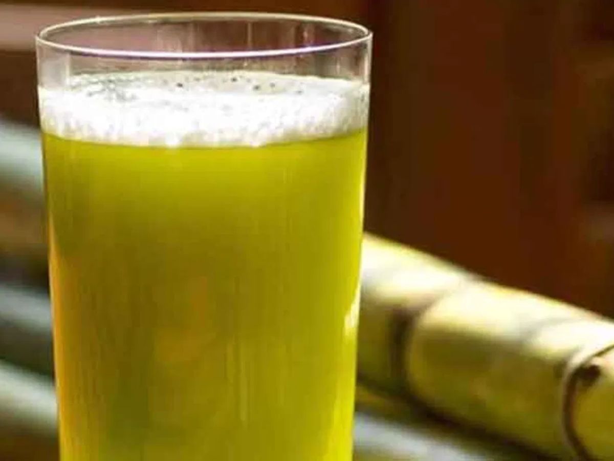 त्यानंतर त्या तरुणाने पहिल्यांदाच रसवंती गृहाचा प्रयोग केला. त्याला त्यात चांगलं यश देखील मिळालं आणि त्याच्या उसाला भाव देखील मिळाला. त्यानंतर हळू -हळू या गावातील जवळपास सर्वच नागरिक रसवंती गृहाच्या व्यवसायात उतरले. 