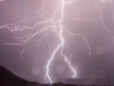 IMD Cyclone Alert : मोठं संकट धडकणार; उरले फक्त काही तास, आयमडीच्या नव्या इशाऱ्यानं चिंता वाढली