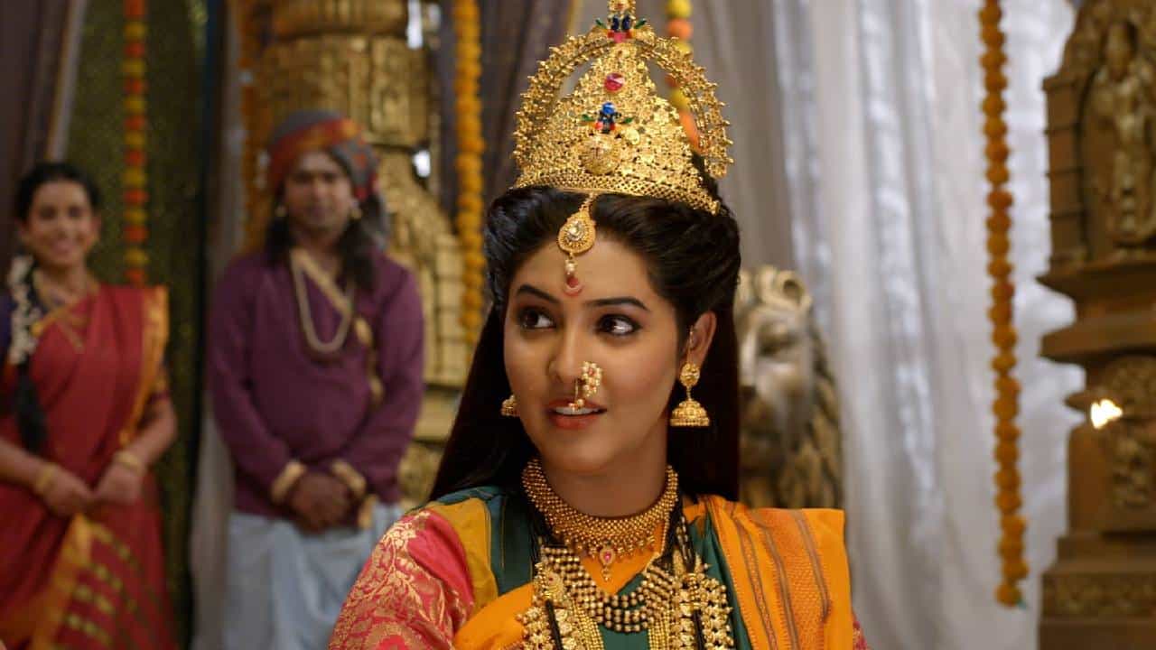 कलर्स मराठी वाहिनीवरील 'आई तुळजाभवानी' या मालिकेत देवींच्या वैयक्तिक आयुष्यातला गोड टप्पा उलगडतो आहे. आई तुळजाभवानी आणि भवानीशंकर यांचा यमुनांचल पर्वतरांगामधल्या वाड्यातला दैवी सहनिवास सुरू होत आहे.