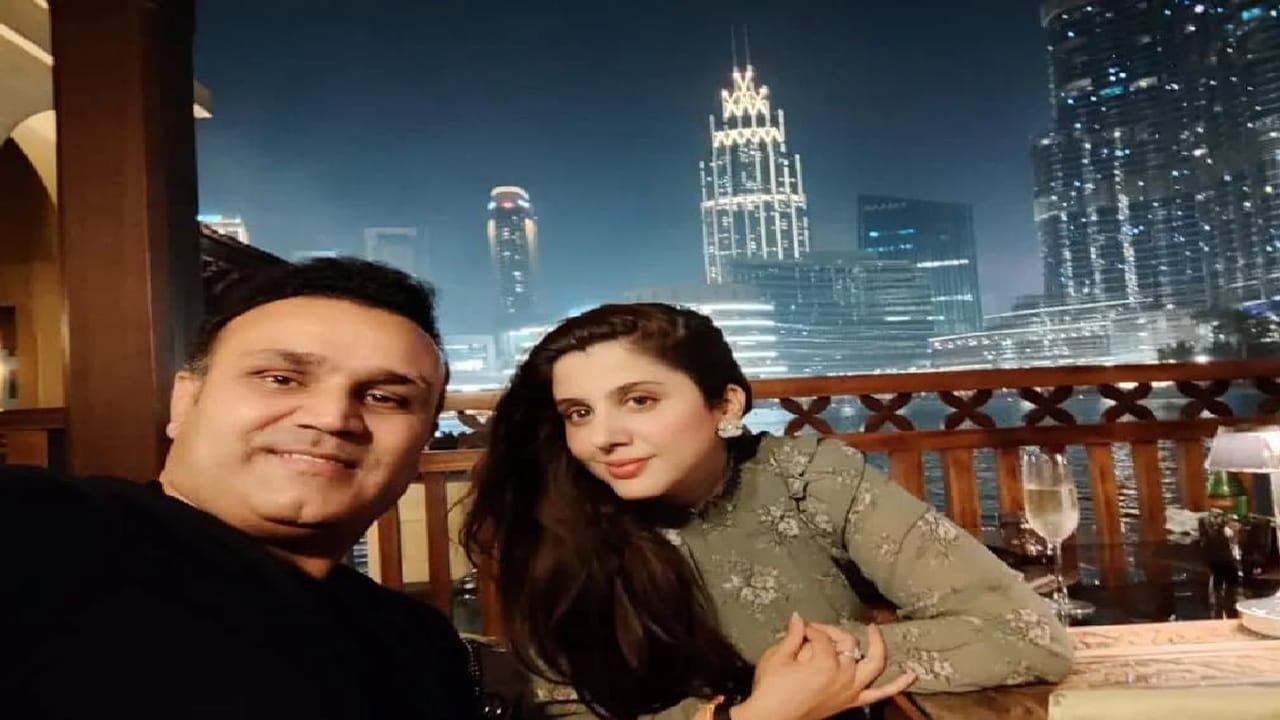 वीरेंद्र सेहवाग आणि आरती सेहवाग दोघेही ग्रे डिव्होर्स घेऊ शकतात, असं म्हटलं जात आहे. पण ग्रे डिव्होर्स म्हणजे काय? हे जाणून घेऊयात.