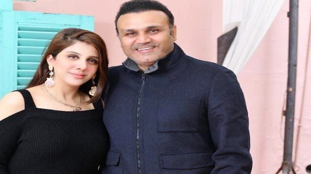 अनेक वर्षांचा संसार, मुलं-बाळं झाल्यानंतर उतरत्या वयात एकमेकांना ग्रे डिव्होर्स दिला जातो. सध्याच्या काळात महिला आर्थिकरित्या स्वतंत्र आहेत, हे ग्रे डिव्होर्समागील एक कारण आहे. दररोज होणारी भांडण आणि इतर कटकटींपासून पती-पत्नी ग्रे डिव्होर्सद्वारे स्वतंत्र होतात.