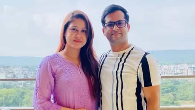 Success Story: वडील शाळेतून नाव काढणार होते...पण मुलाने इतिहास रचत UPSC मध्ये केला विक्रम
