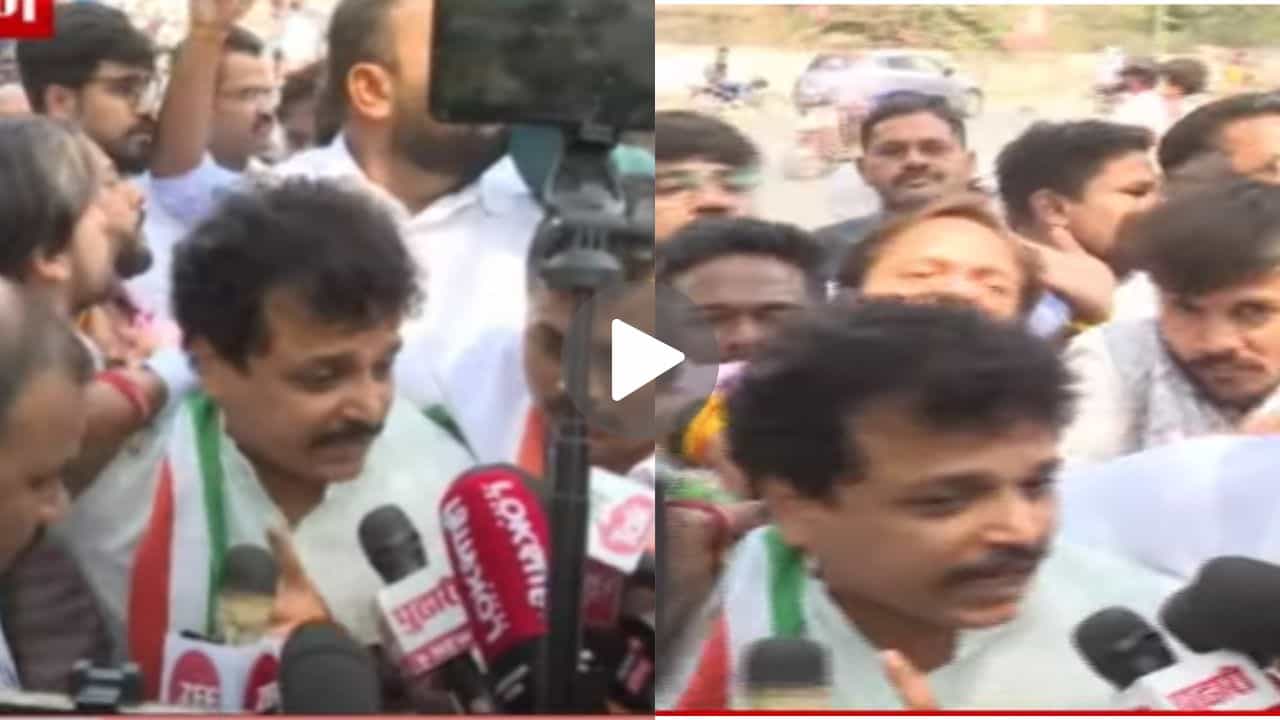 Pune Swargate Crime : दत्ता गाडेला कोर्टात हजर करणार; पोलीस स्टेशनबाहेर कॉंग्रेस कार्यकर्ते आक्रमक Pune Swargate Crime : दत्ता गाडेला कोर्टात हजर करणार; पोलीस स्टेशनबाहेर कॉंग्रेस कार्यकर्ते आक्रमक