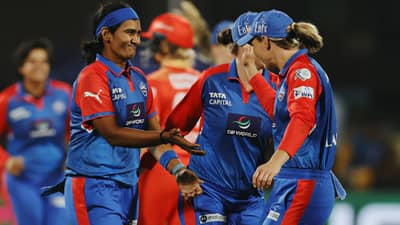 WPL 2025 : गुजरात जायंट्सचं दिल्ली कॅपिटल्ससमोर विजयासाठी 128 धावांचं आव्हान, कोण मारणार बाजी?