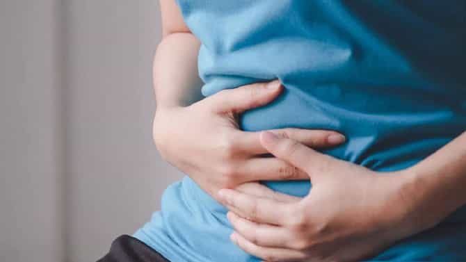 पोटात वारंवार गॅस तयार होतोय? तज्ज्ञांनी सांगितला हा खास उपाय, जाणून घ्या