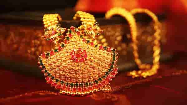 Gold Silver Rate Today 5 February 2025 : सोने ठरले पुन्हा बाहुबली, चांदी हजार रुपयांनी घसरली, अशा आहेत किंमती