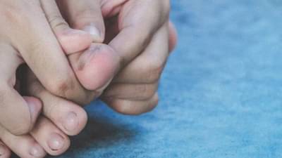 हात आणि पायांच्या बोटांना सूज येते? वेदना होतात? मग ही लक्षणे असू शकतात; काय कराल?