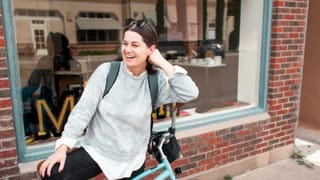 ऑफिसमधून घरी परतल्यानंतर फॉलो करा या टिप्स, थकवा आणि तणाव होईल कमी