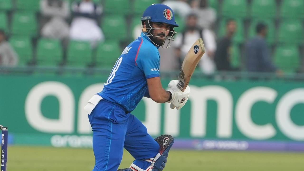 झाद्रानने वनडे क्रिकेटमध्ये 150 पेक्षा जास्त धावा करण्याची दुसरी संधी आहे. यापूर्वी झाद्रानने श्रीलंकेविरुद्ध 2022 मध्ये 162 धावा केल्या होत्या. इतकंच काय तर चॅम्पियन्स ट्रॉफी शतक ठोकणारा पहिला अफगाणी फलंदाज ठरला आहे. 