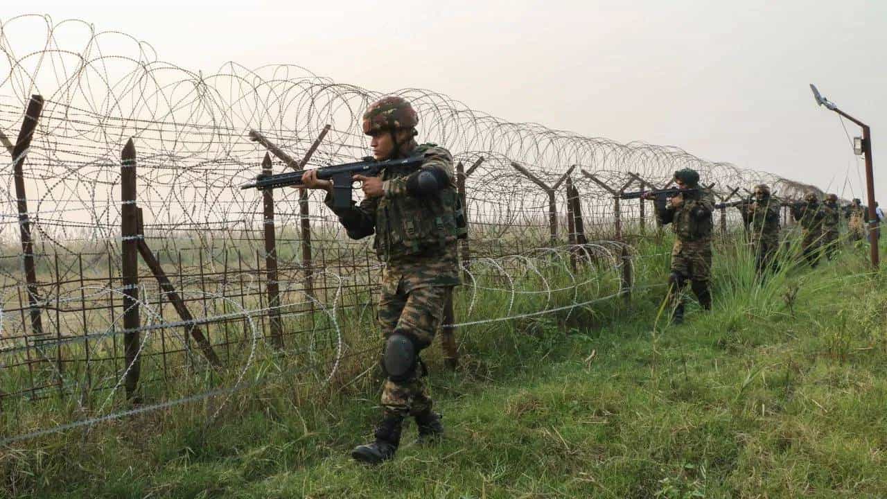 Loc Firing : दगाबाज पाकिस्तानवर भारतीय सैन्याचा घातक वार, त्यांचे 4 ते 5 सैनिक ठार